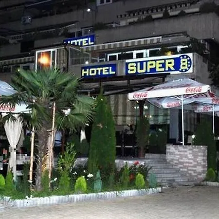 سوبر 8 فندق 4*